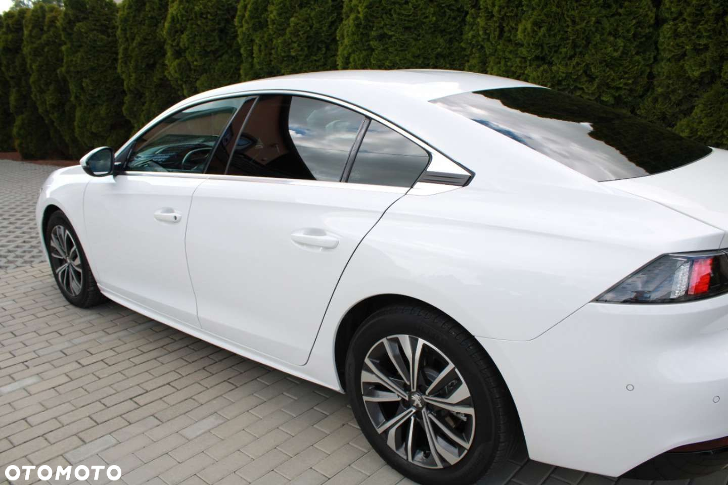 Peugeot 508 2.0 BlueHDi Allure S&S EAT8 - 28