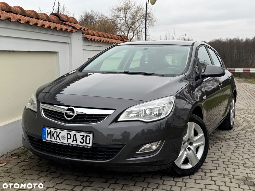 Opel Astra - 1