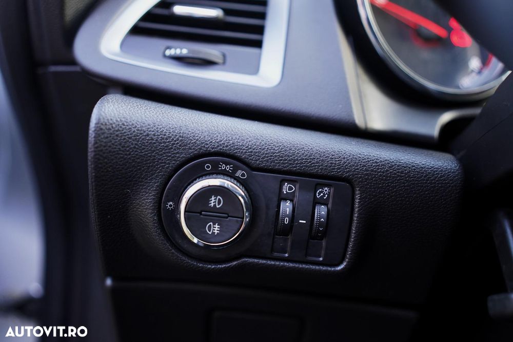 Opel Astra 1.6 CDTI ECOTEC ECOFlex Start/Stop Selection - 7