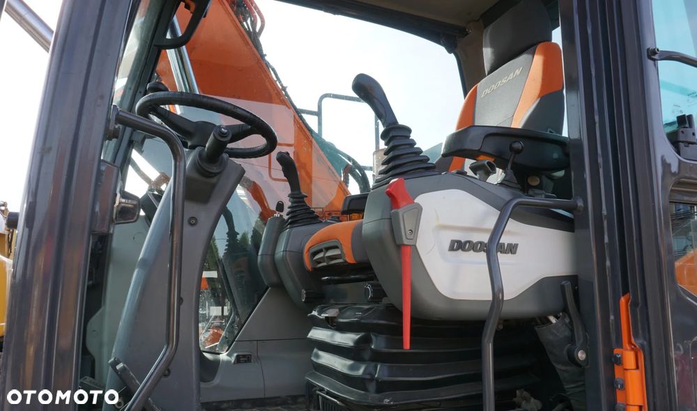 Doosan DX 165 W-5 - 11