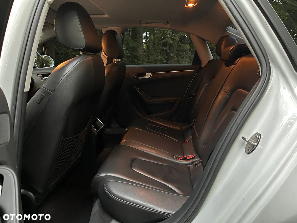 Audi A4 Limousine 2.0 TFSI quattro S tronic S line Sportpaket - 6