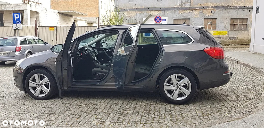 Opel Astra 1.6 CDTI DPF ecoFLEX Sports TourerStart/Stop Exklusiv - 12