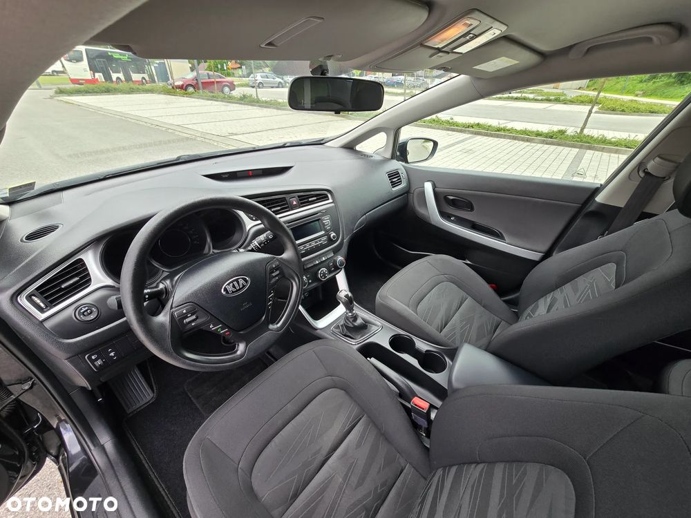 Kia Ceed 1.4 CRDi 90 Vision - 10