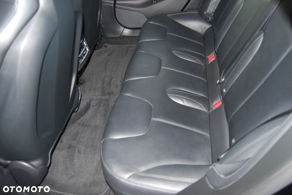 Tesla Model S Standard - 13