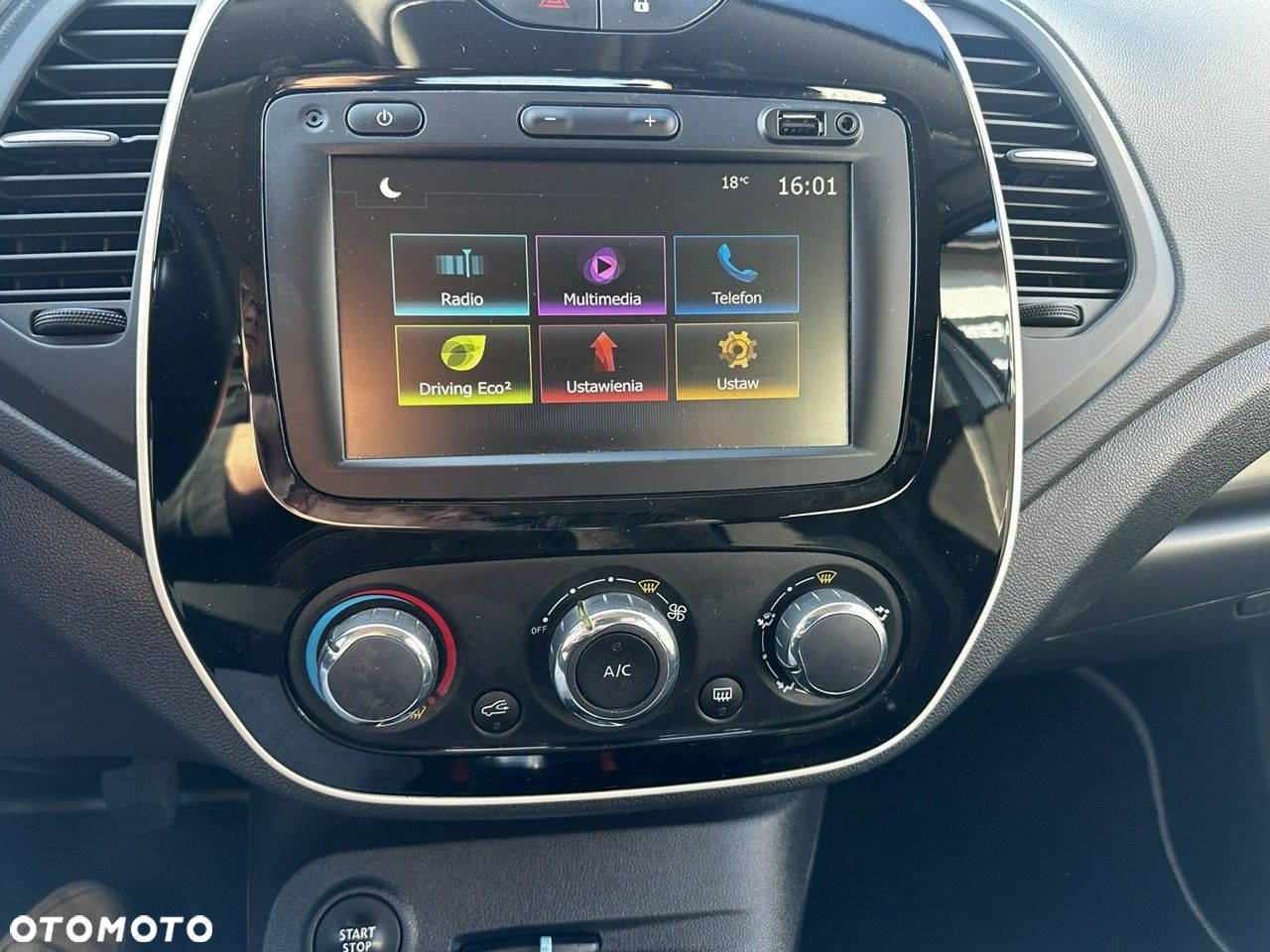 Renault Captur - 24