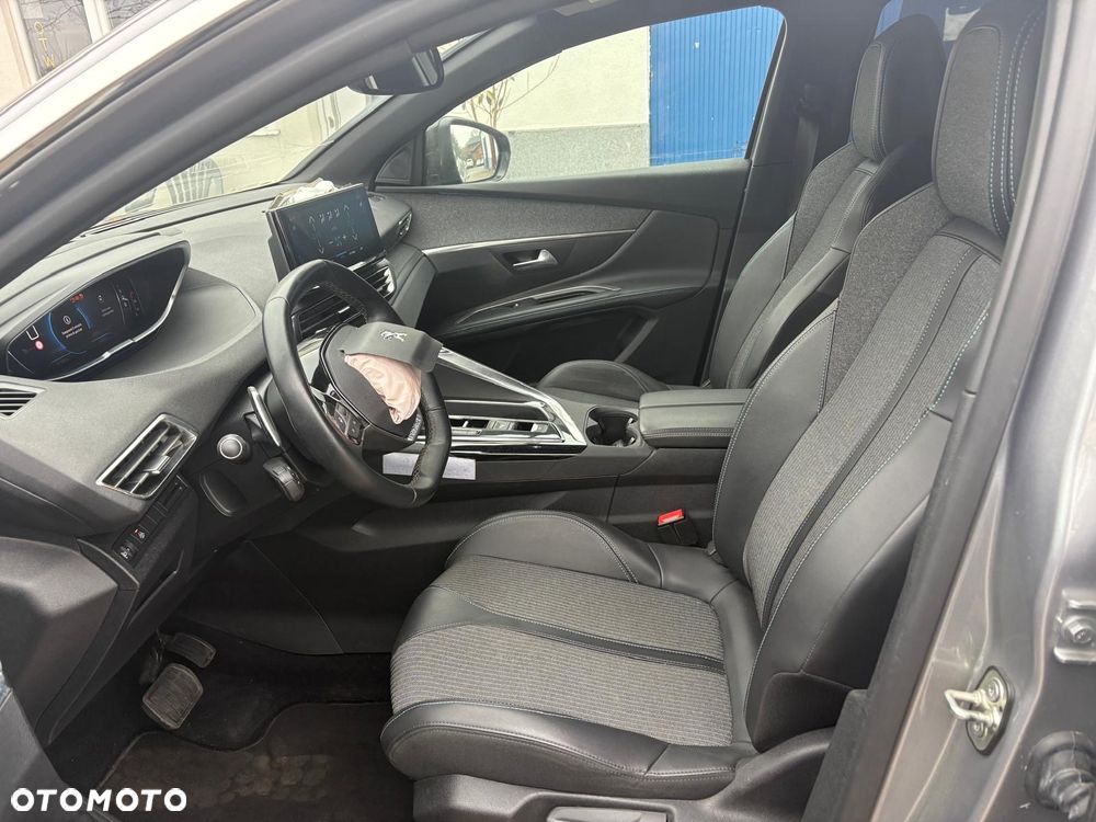 Peugeot 5008 BlueHDi 130 EAT8 Allure Pack - 23
