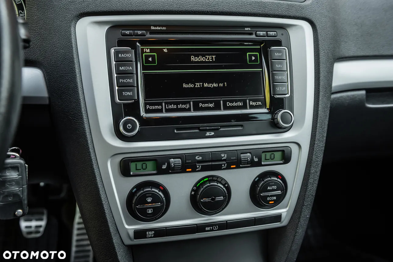 Skoda Octavia Combi 2.0 TSI RS - 18