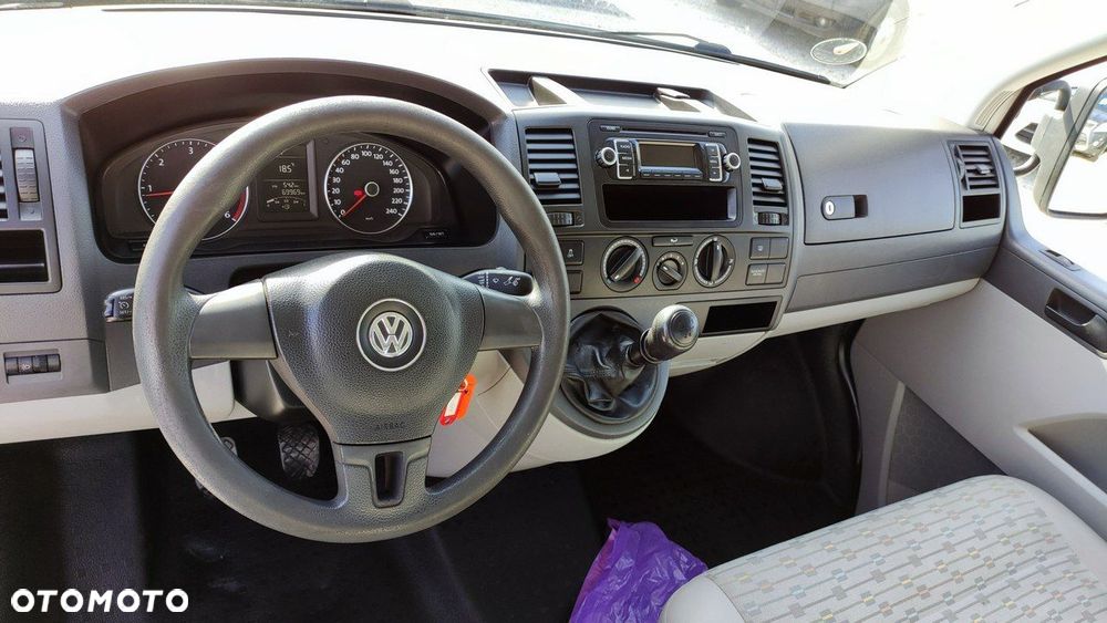 Volkswagen Transporter - 30