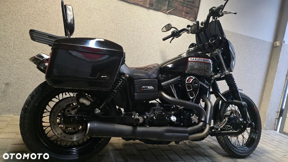 Harley-Davidson Dyna Street Bob - 10