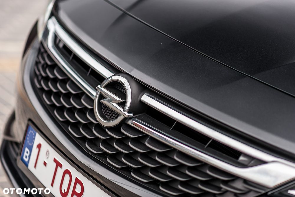 Opel Astra 1.4 Turbo Edition - 10