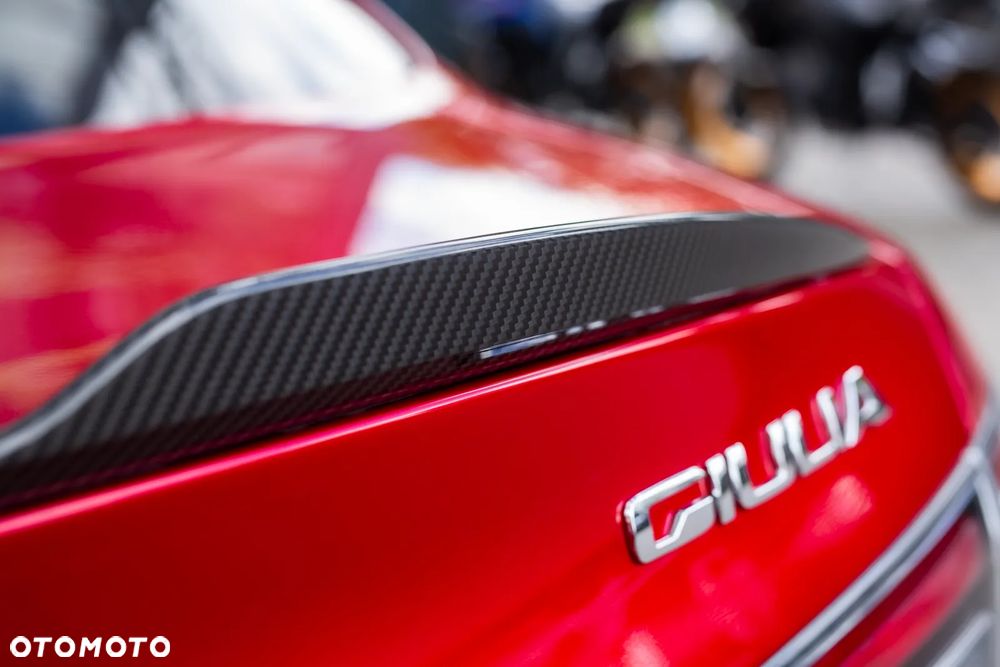 Alfa Romeo Giulia - 10