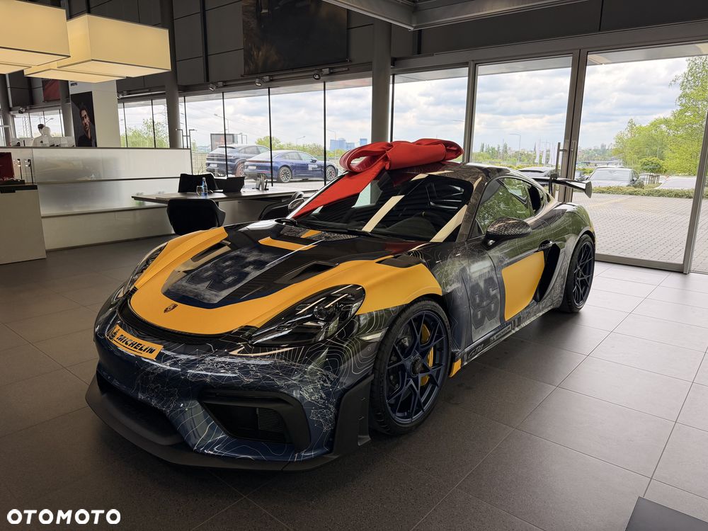 Porsche 718 Cayman GPF GT4 RS PDK - 4