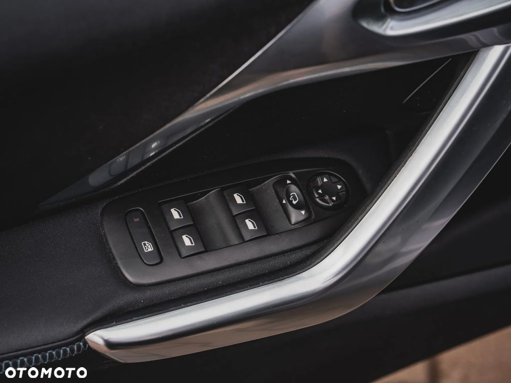 Peugeot 2008 PureTech 110 GPF Stop&Start EAT6 Crossway - 23