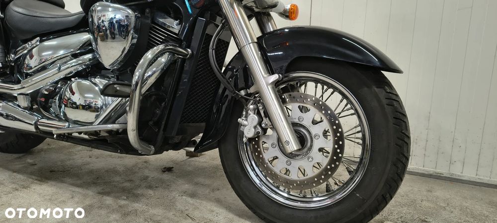 Suzuki VL 800 Volusia - Boulevard C50 - 2
