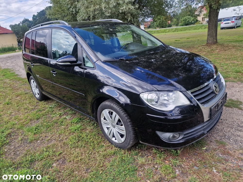 Volkswagen Touran - 8