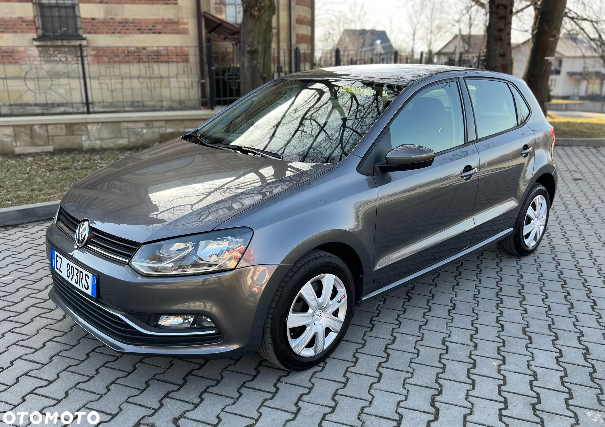 Volkswagen Polo 1.4 TDI (Blue Motion Technology) Comfortline - 2