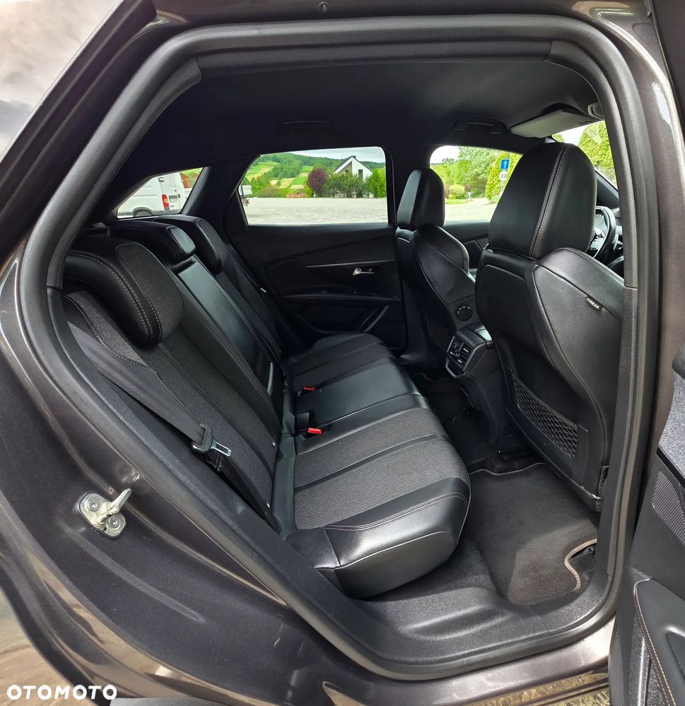 Peugeot 3008 1.6 PureTech GPF GT Line S&S EAT8 - 10