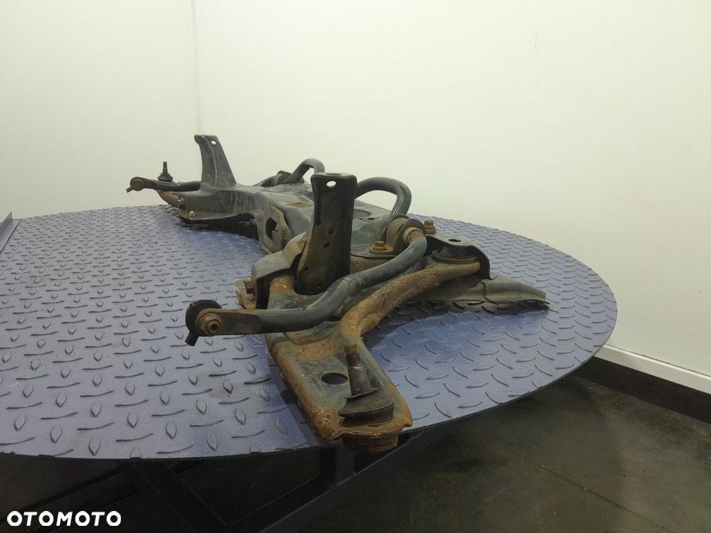 TOYOTA YARIS II LIFT 1.4 90 KM TRAWERS WÓZEK SANKI - 4