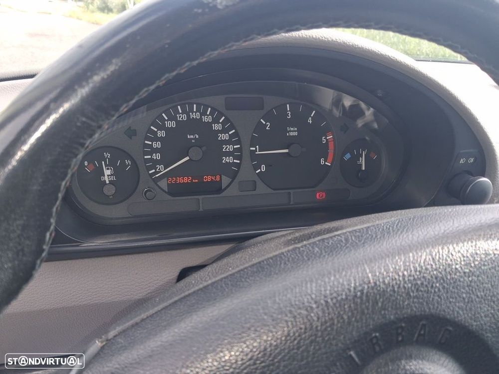 BMW 318 tds Compact - 11