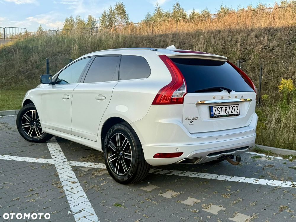 Volvo XC 60 D3 Drive-E Momentum - 23