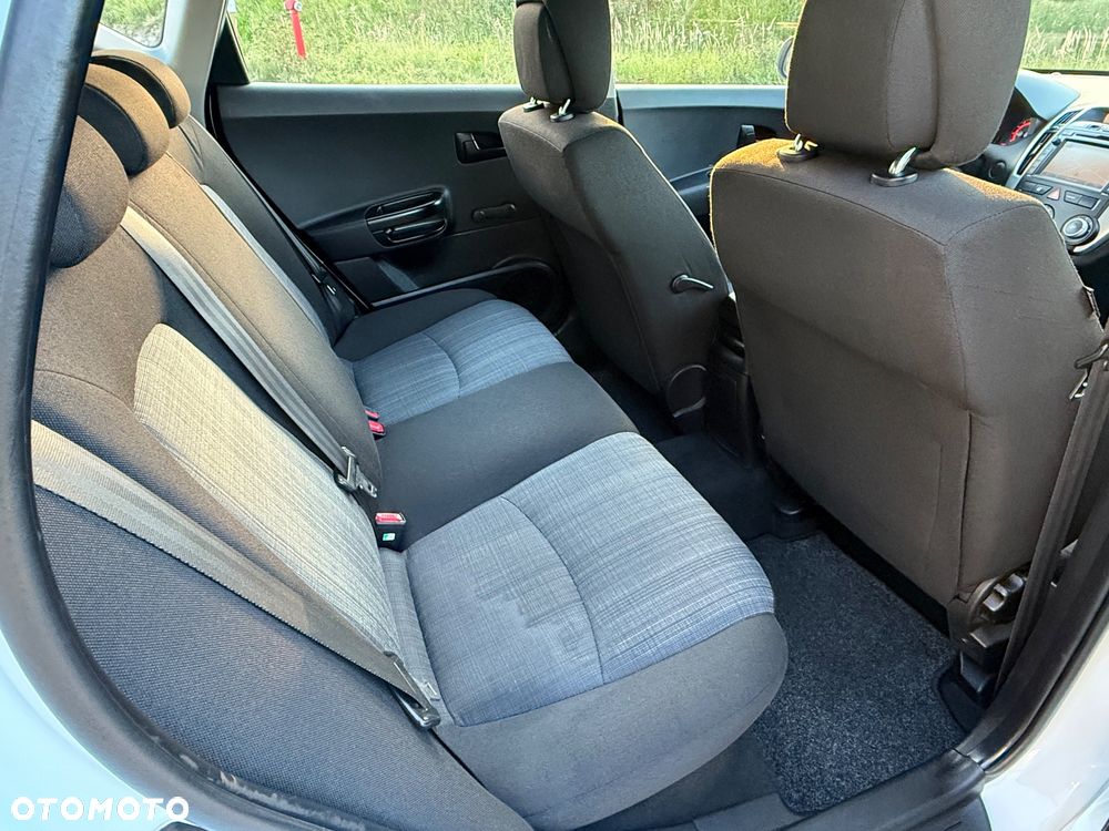 Kia Ceed - 23