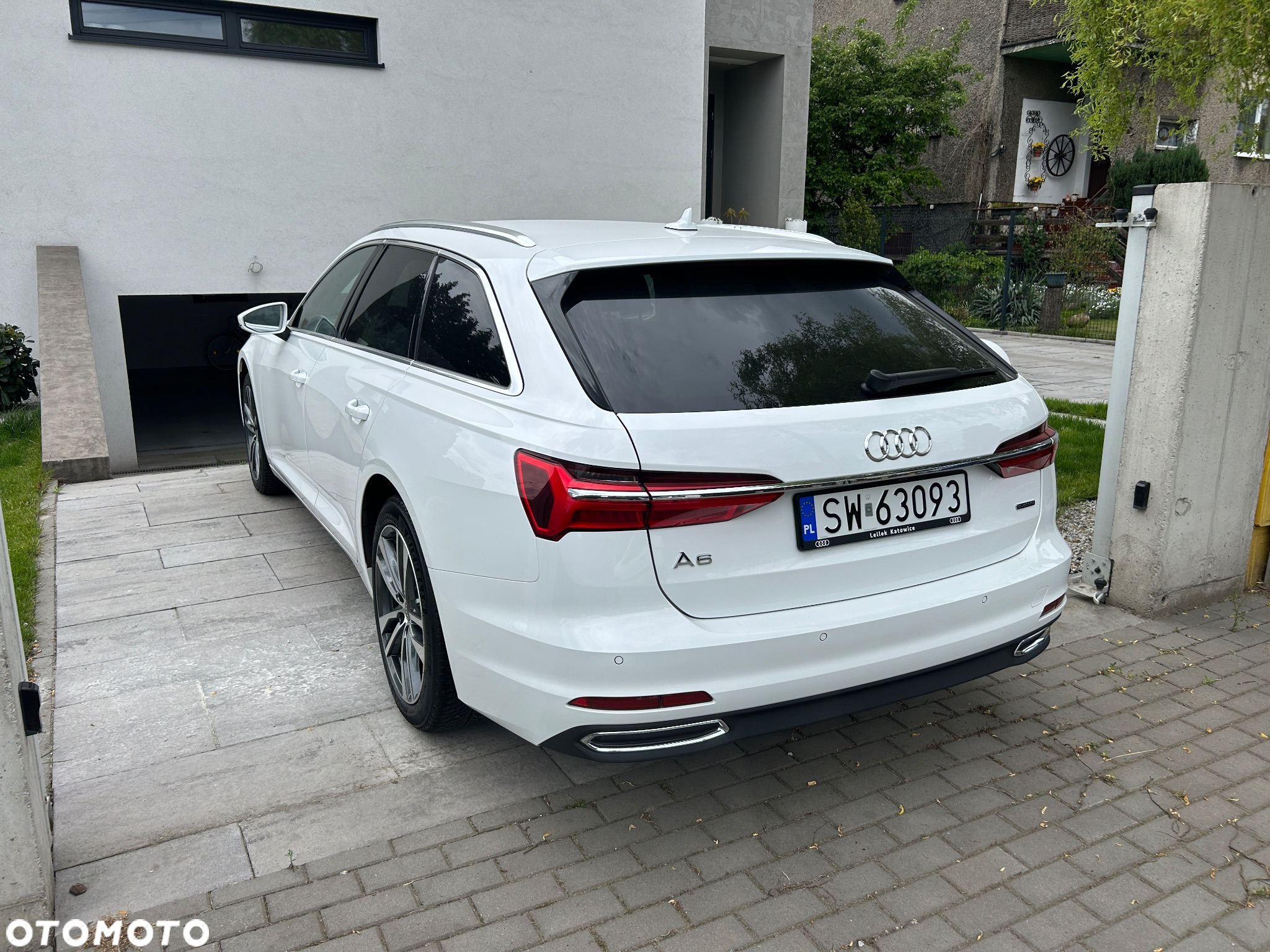 Audi A6 - 4
