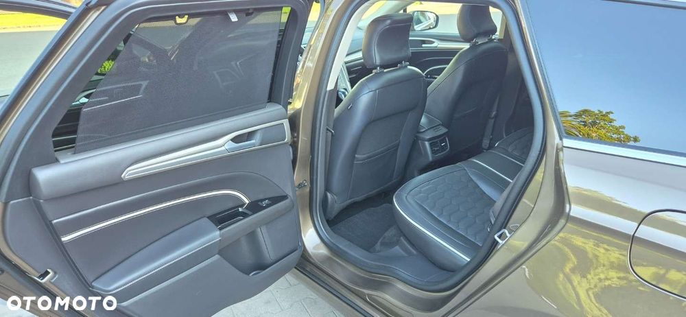 Ford Mondeo Vignale 2.0 TDCi 4WD PowerShift - 13