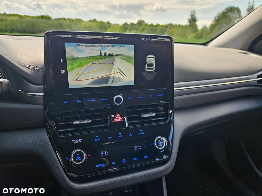 Hyundai IONIQ Hybrid Premium - 19
