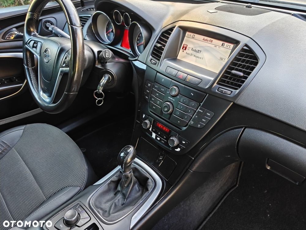 Opel Insignia - 12