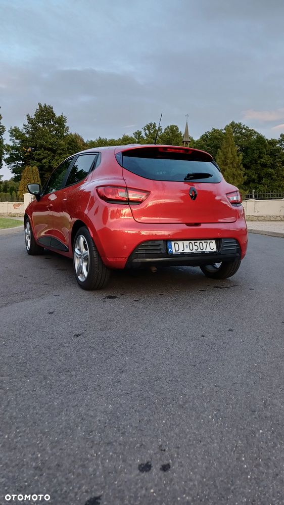 Renault Clio - 6