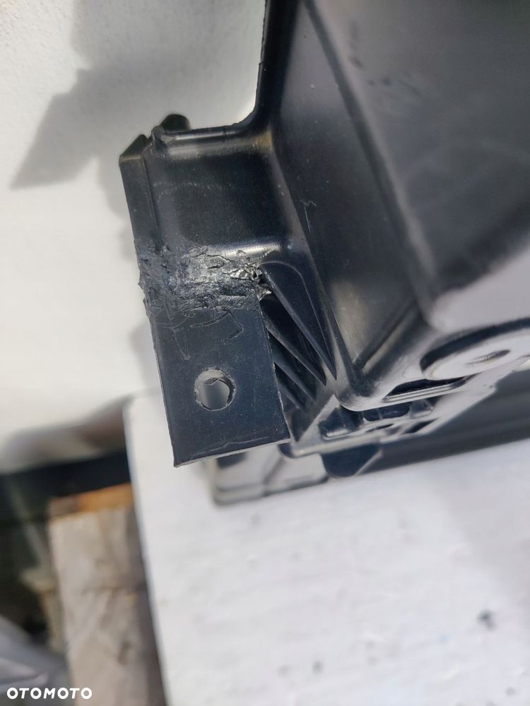 Pas przedni VW Golf 7 - 6