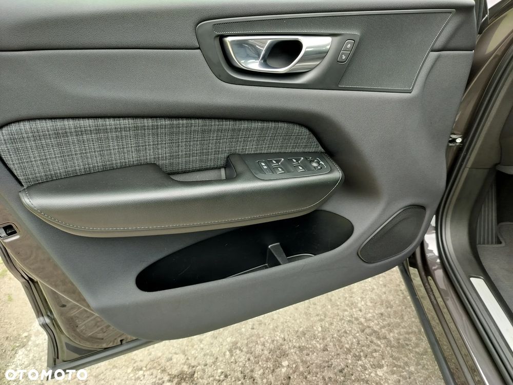 Volvo XC 60 B4 B Core - 19