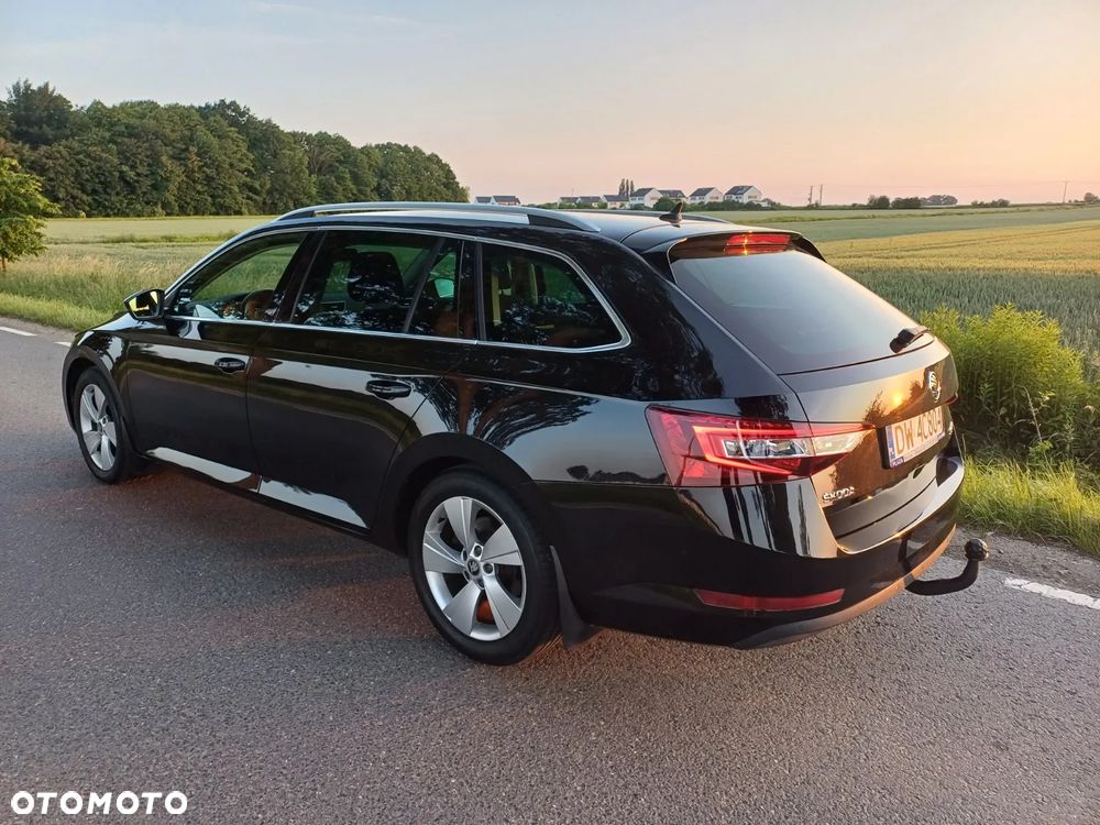 Skoda Superb 2.0 TDI Ambition - 6