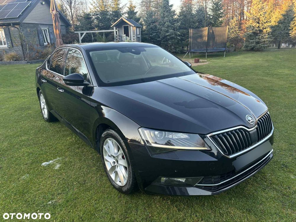 Skoda Superb 2.0 TDI Ambition - 4