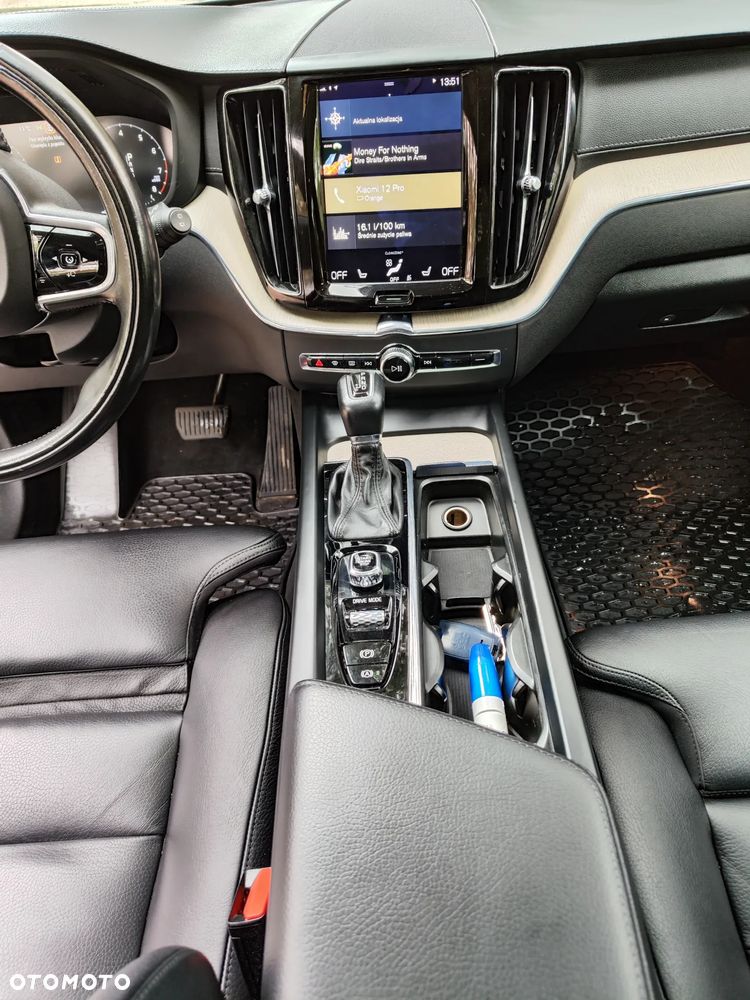 Volvo XC 60 T6 AWD Inscription - 7