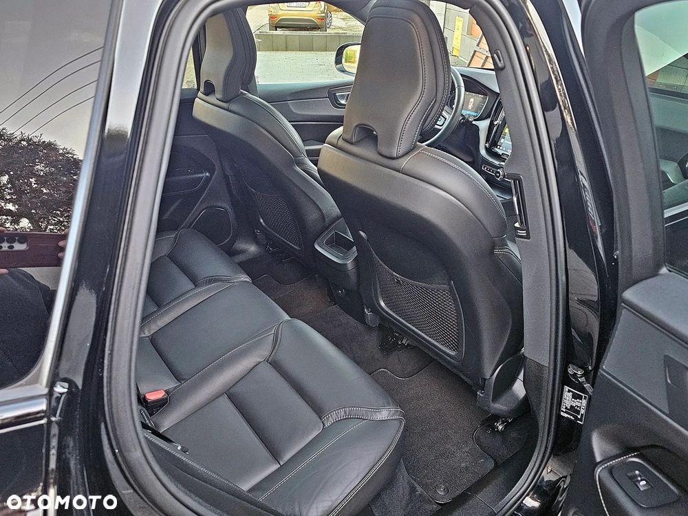 Volvo XC 60 B4 D AWD Geartronic RDesign - 20