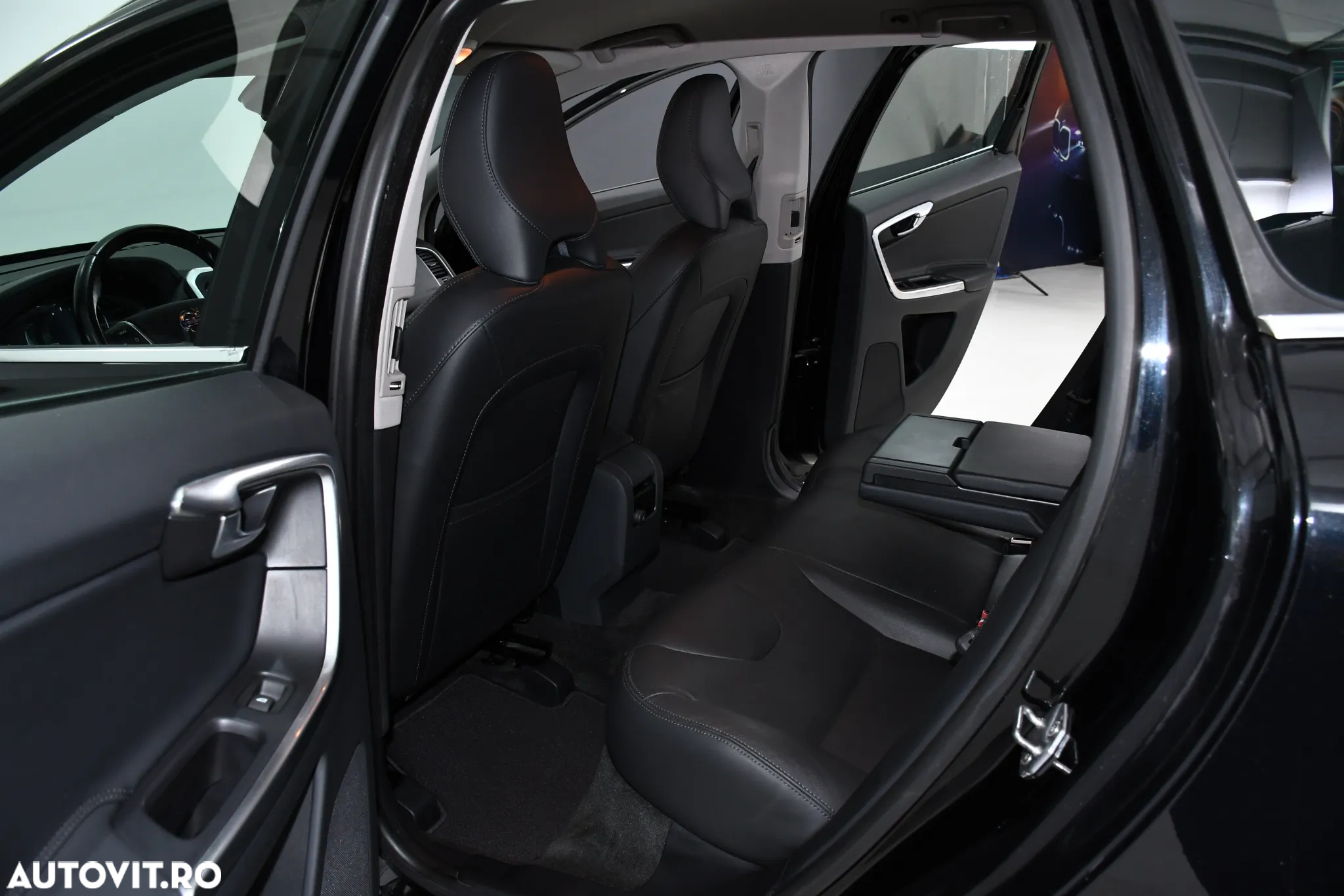 Volvo XC 60 D5 AWD Aut. Summum - 15