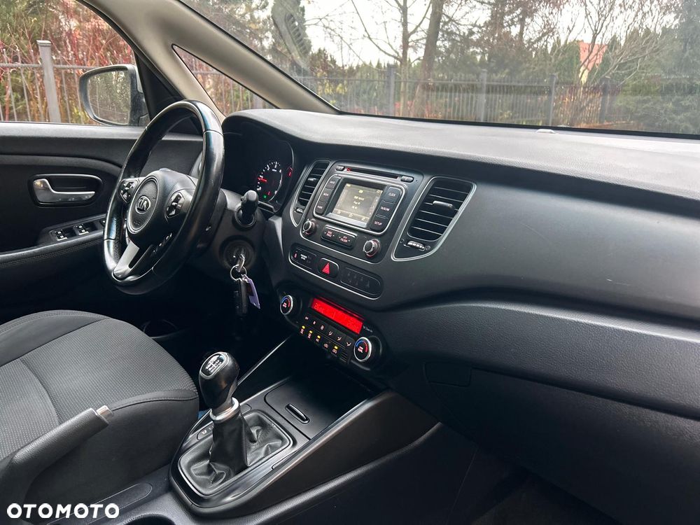 Kia Carens 1.7 CRDi L 7os - 10