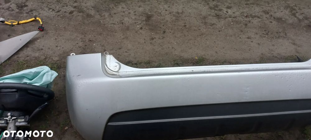 kia carens III 3 06-1 2 7Sdrzwi klapa TYLNA poznań - 5