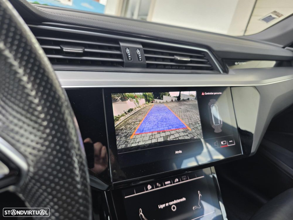 Audi e-tron 55 quattro S line - 17