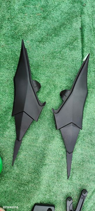 KAWASAKI Z800 Owiewka Siedzenie Koło Felga Pompka Hamulca Ośka Ogon - 8