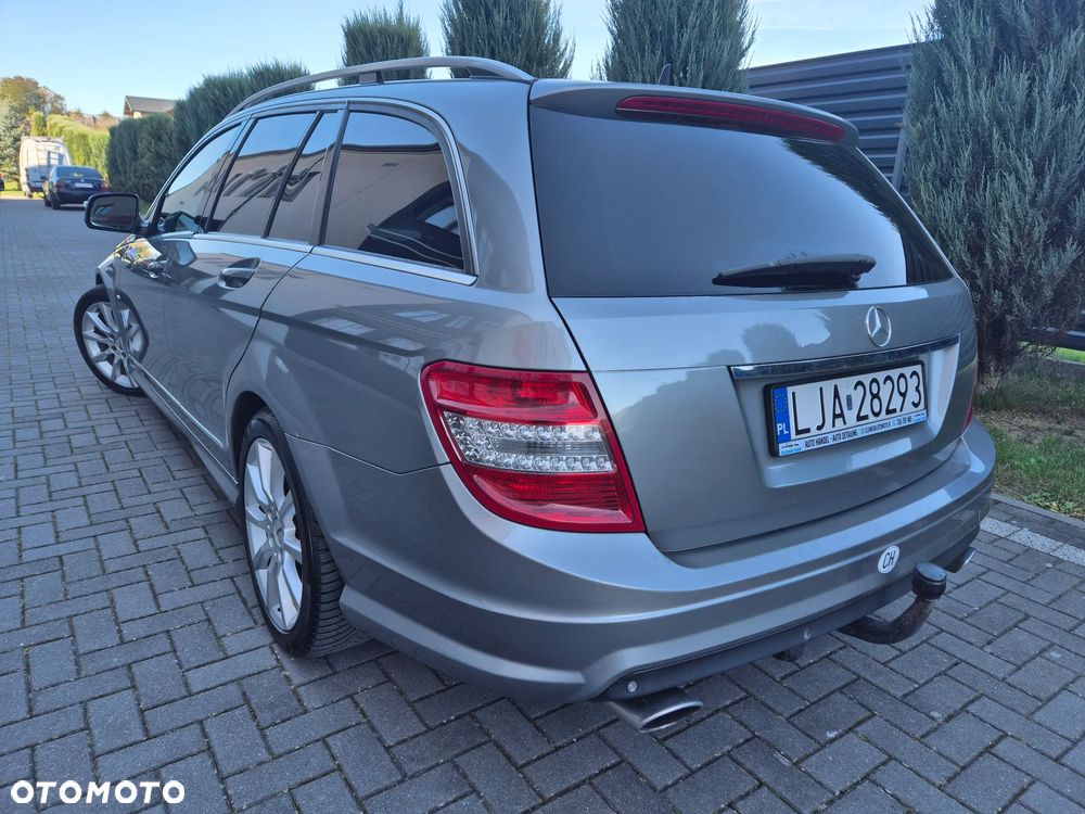 Mercedes-Benz Klasa C 320 T CDI DPF 4Matic 7G-TRONIC Avantgarde - 5