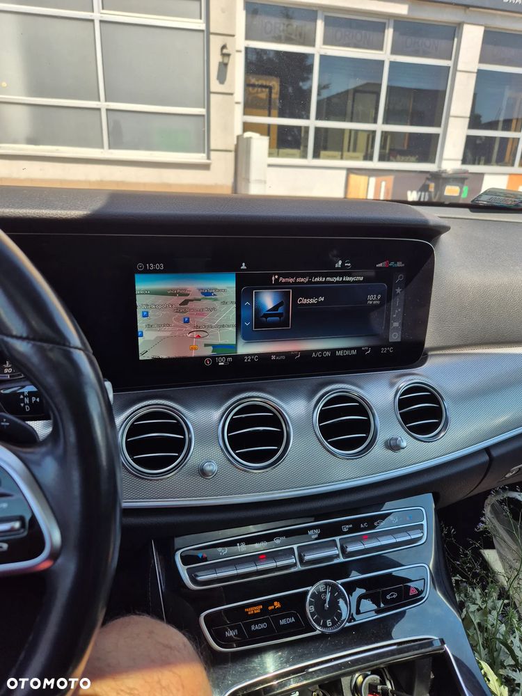 Mercedes-Benz Klasa E 200 4-Matic 9G-TRONIC - 6