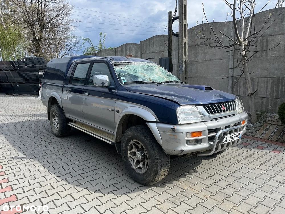 Mitsubishi L200 2.5 TDI GLS 4WD DoubleCab - 1