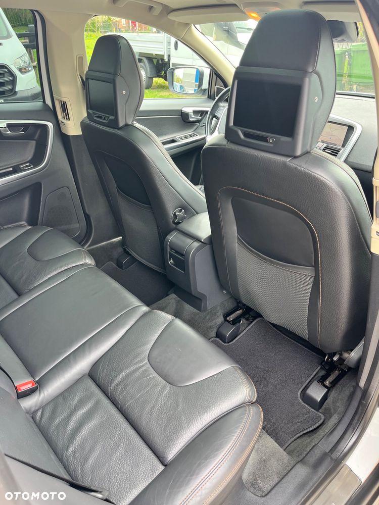 Volvo XC 60 - 29