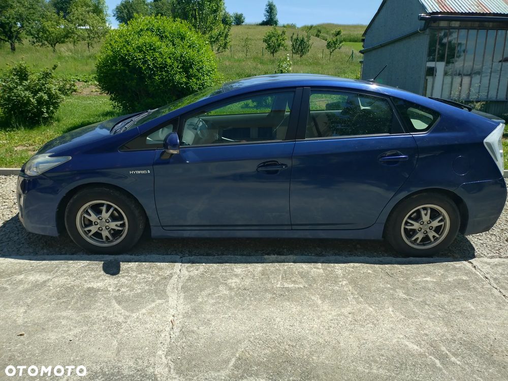 Toyota Prius 1.8 HSD Active - 28
