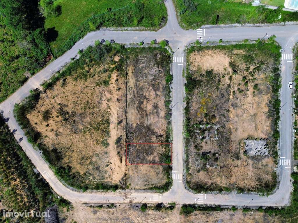 Terreno em Valongo do Vouga - Grande imagem: 2/14