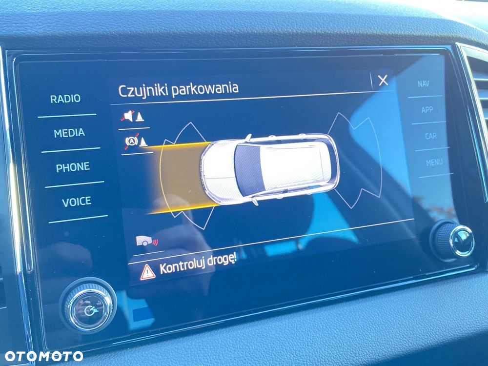 Skoda Karoq 1.5 TSI ACT 4x2 Ambition - 32