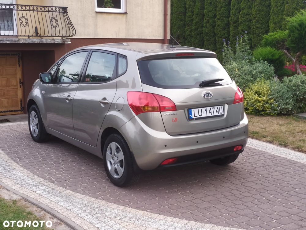 Kia Venga 1.4 S - 10