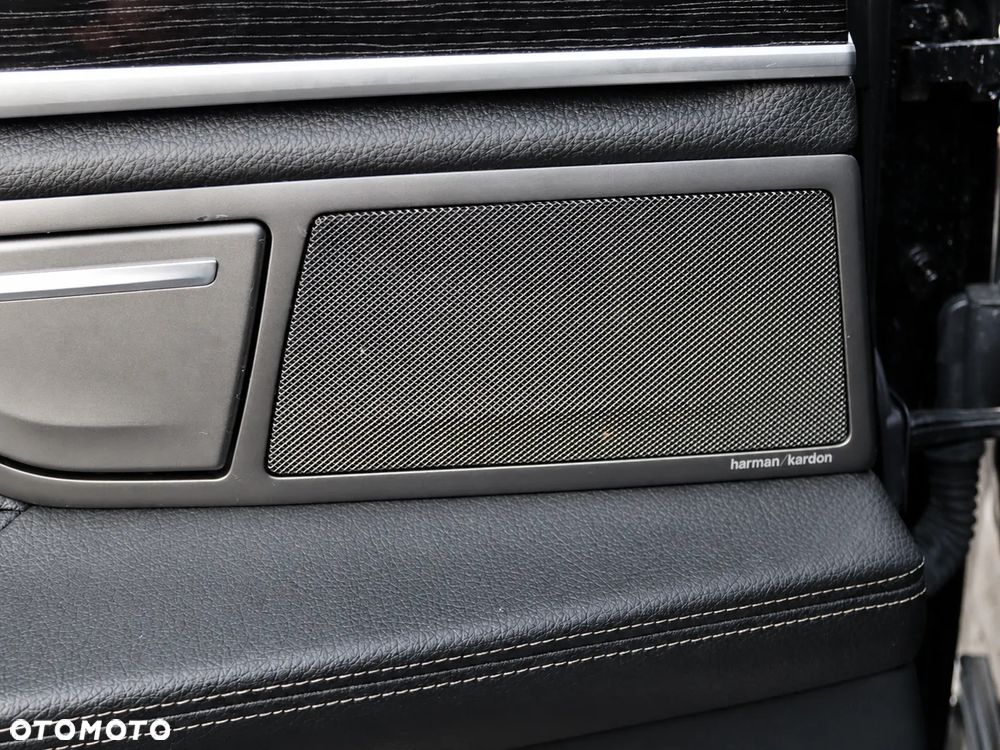 BMW Seria 7 740Li - 20